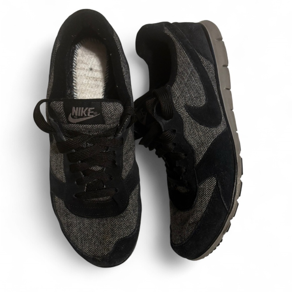 Nike Eclipse sz 9 herringbone Black and Gray Patterned Sneakers suede